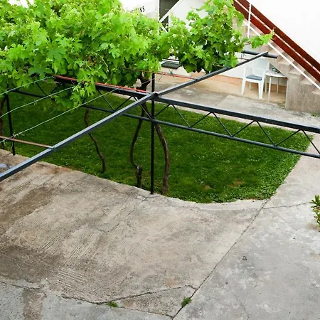 Ana Juricev Apartman Vodice