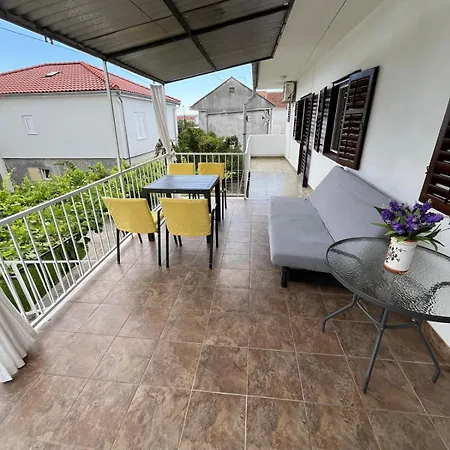 Ana Juricev Apartman