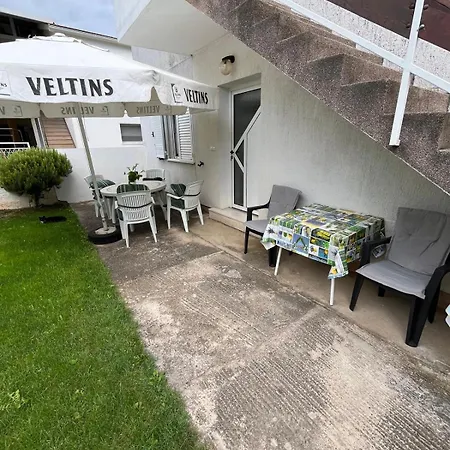 Ana Juricev Apartment *