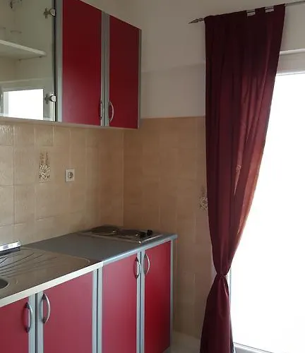 Ana Juricev アパート