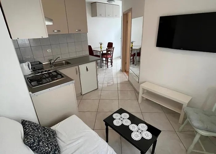 アパート Ana Juricev *