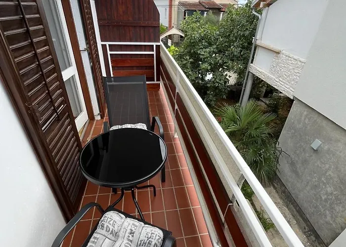 アパート Ana Juricev