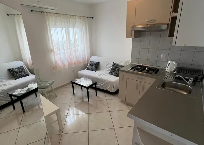 アパート Ana Juricev