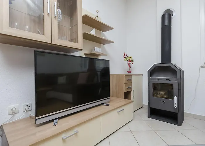 アパート Ana Juricev *