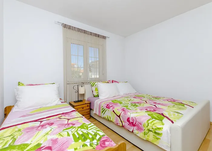 アパート Ana Juricev