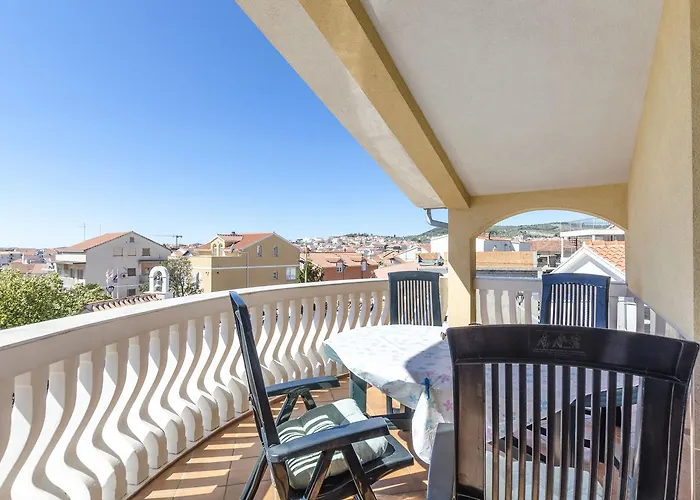 アパート Ana Juricev