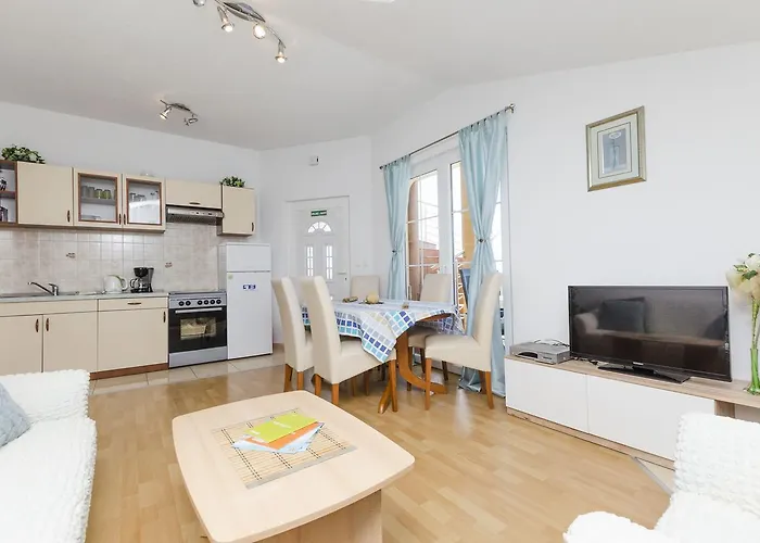 Ana Juricev * ヴォディツェ